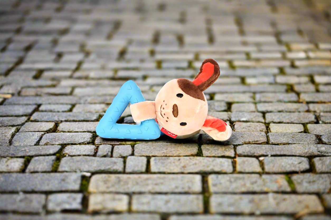 GiGwi Suppa Puppa Plush Chew Toy – Multi-Texture Puppy Toy with Rubber End for Dental Care and Plush End with Squeaker for Comfort and Play"