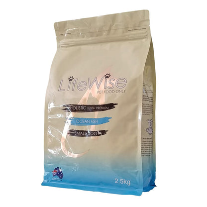 Small dog with healthy coat eating LifeWise Ocean Fish kibble Alihan

